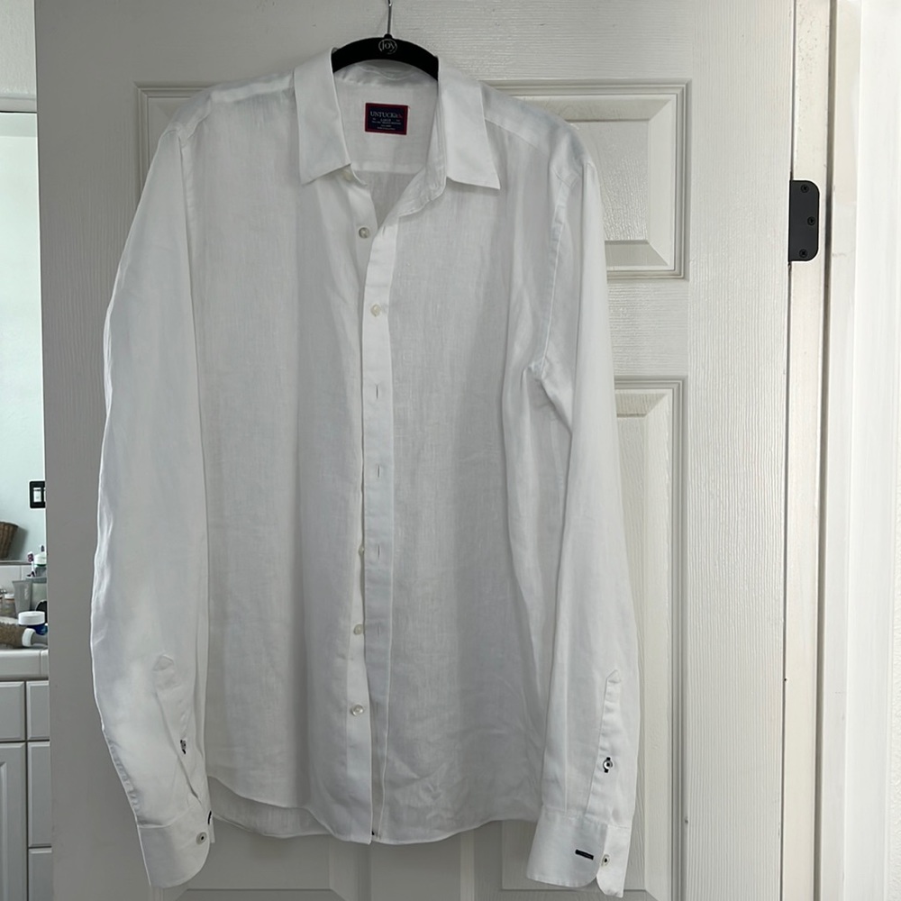 UNTUCKit Men’s white linen shirt LARGE TALL SLIM